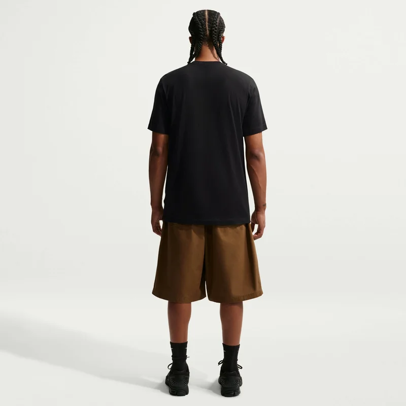 Nike Black Men's Sportswear Swoosh T-Shirt for Men | Best Price UAE