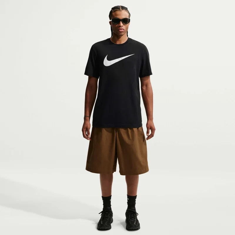 Nike Black Men's Sportswear Swoosh T-Shirt for Men | Best Price UAE