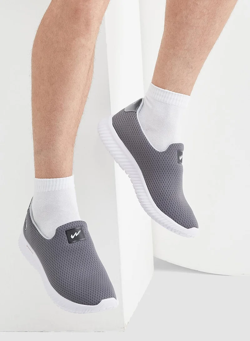 كامبس حذاء رياضي رجالي رمادي قصير بتصميم عصري خفيف الوزن
