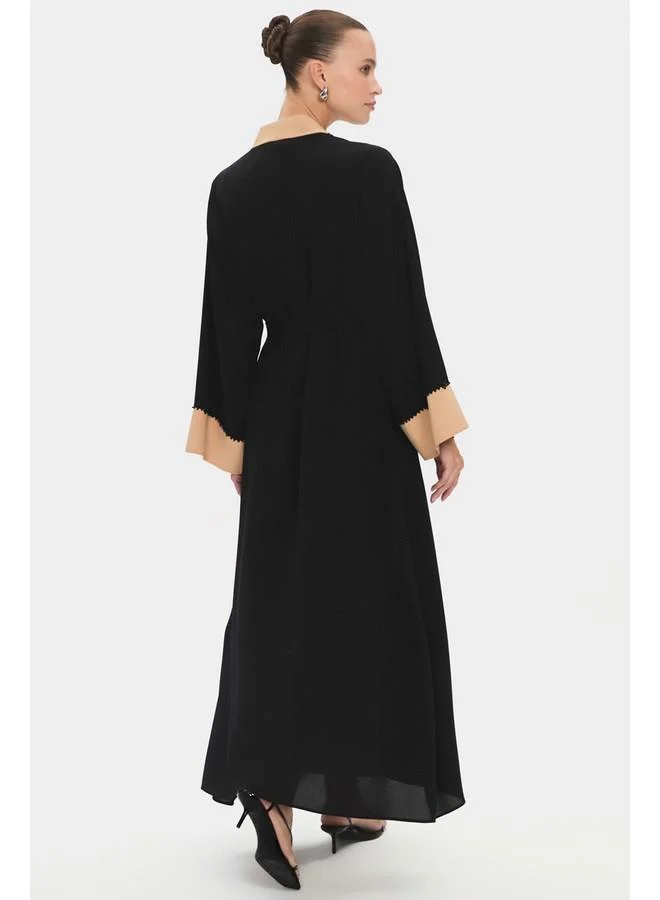 JUNE June Women Crew Neck Color Blocked Waist Tie Detailed Abaya Black