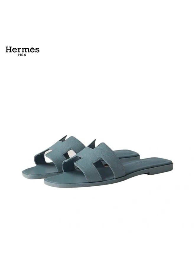 Hermes H24 حذاء مسطح مفتوح من الأمام من جلد العجل من Hermes H24 Oran، بنمط H، للنساء، صيفي، أزرق مائي - Image 2