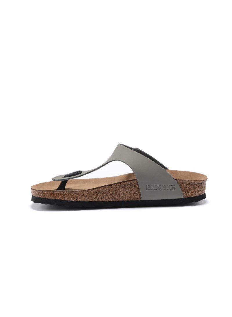 BIRKENSTOCK Gizeh Toe-Post Leather Sandals - Image 2