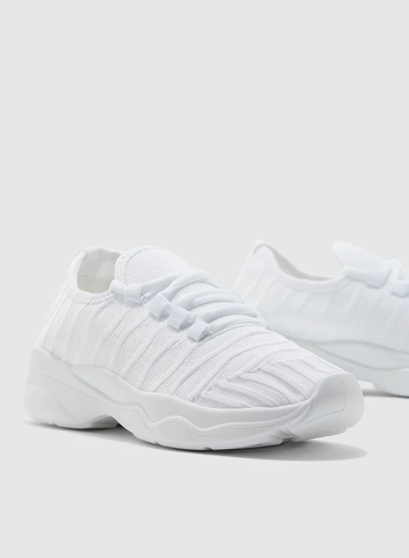 NEW LOOK Movey Woven Flyknit Chanky Sneaker - White