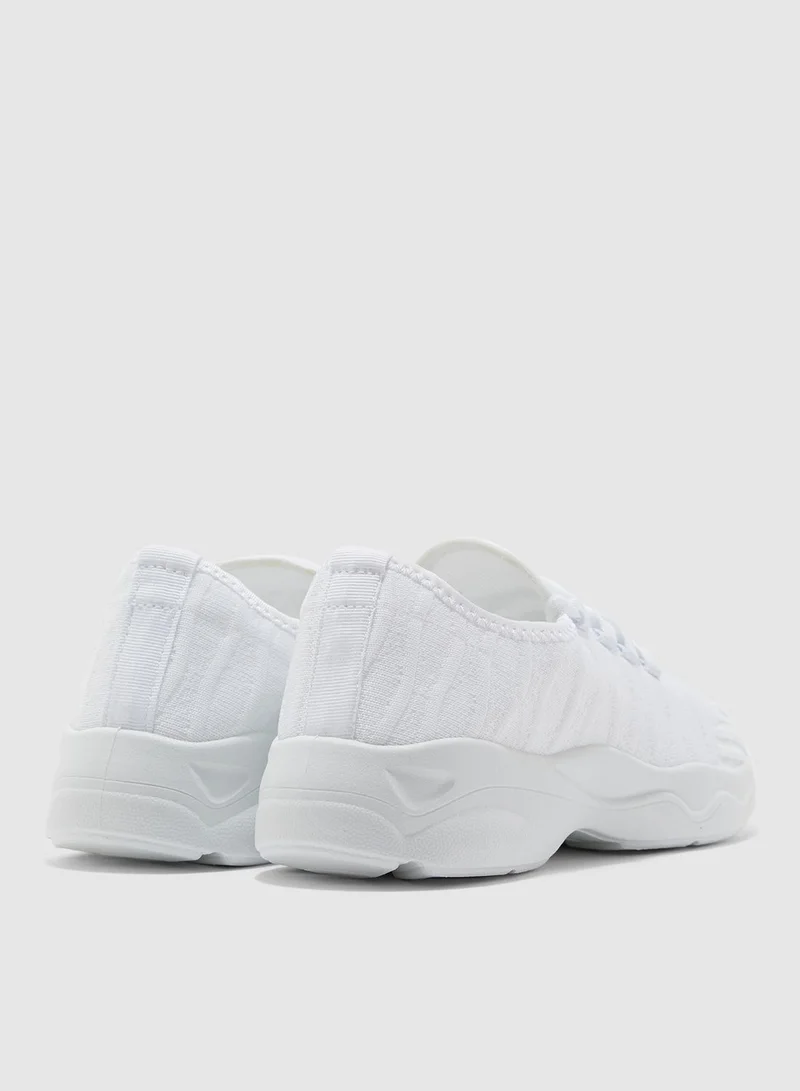 NEW LOOK Movey Woven Flyknit Chanky Sneaker - White