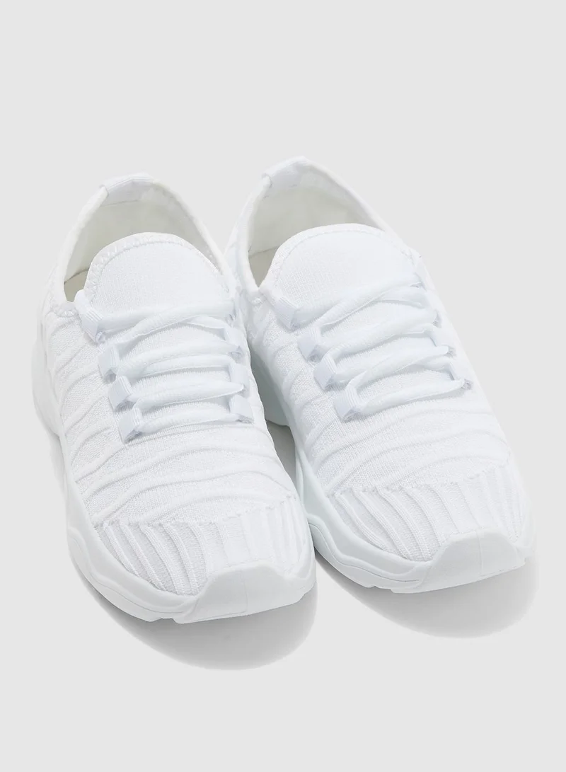 NEW LOOK Movey Woven Flyknit Chanky Sneaker - White