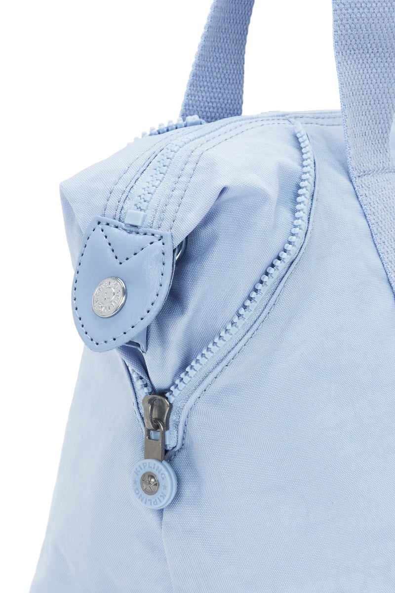 كيبلينغ حقيبة يد نسائية صغيرة بتصميم فني مع حزام كتف قابل للإزالة - أزرق سماوي غائم - Image 5