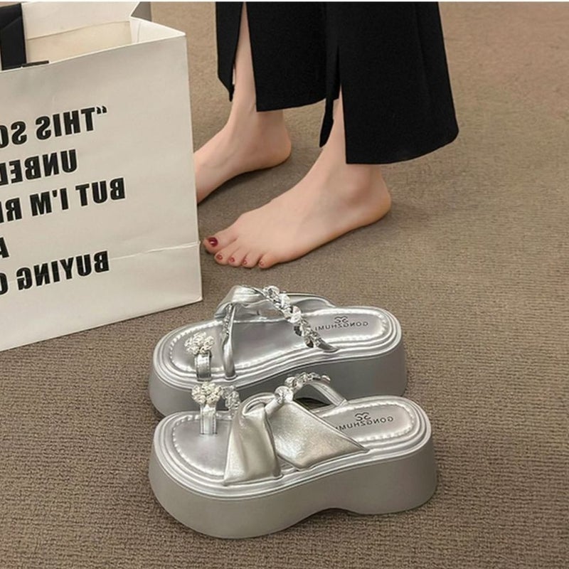 Korean Fairy-Style Platform Sandals with Rhinestone Toe Covering - Fashionable Beach Shoes for Women, 2025 New Arrival - Image 4