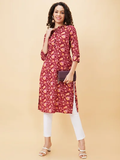 globus Globus Women Maroon Floral Printed Mandarin Collar Cotton Regular Kurta