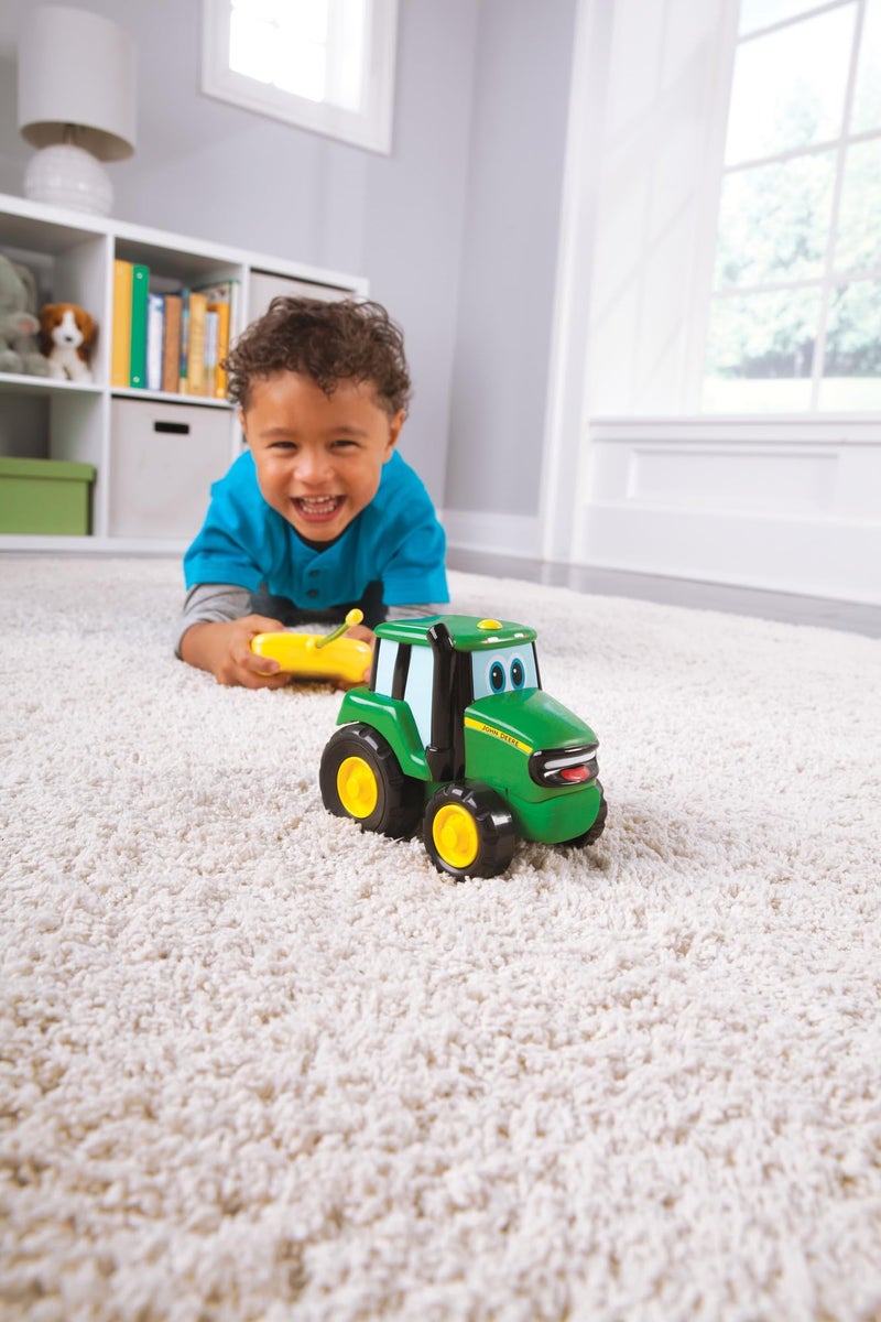 John Deere Tomy John Deere Remote Control Johnny Tractor Toy, Green - Image 4