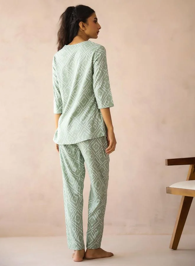 Sanskrutihomes Green Printed 3/4 Sleeves Top and Pants Pyjama Set