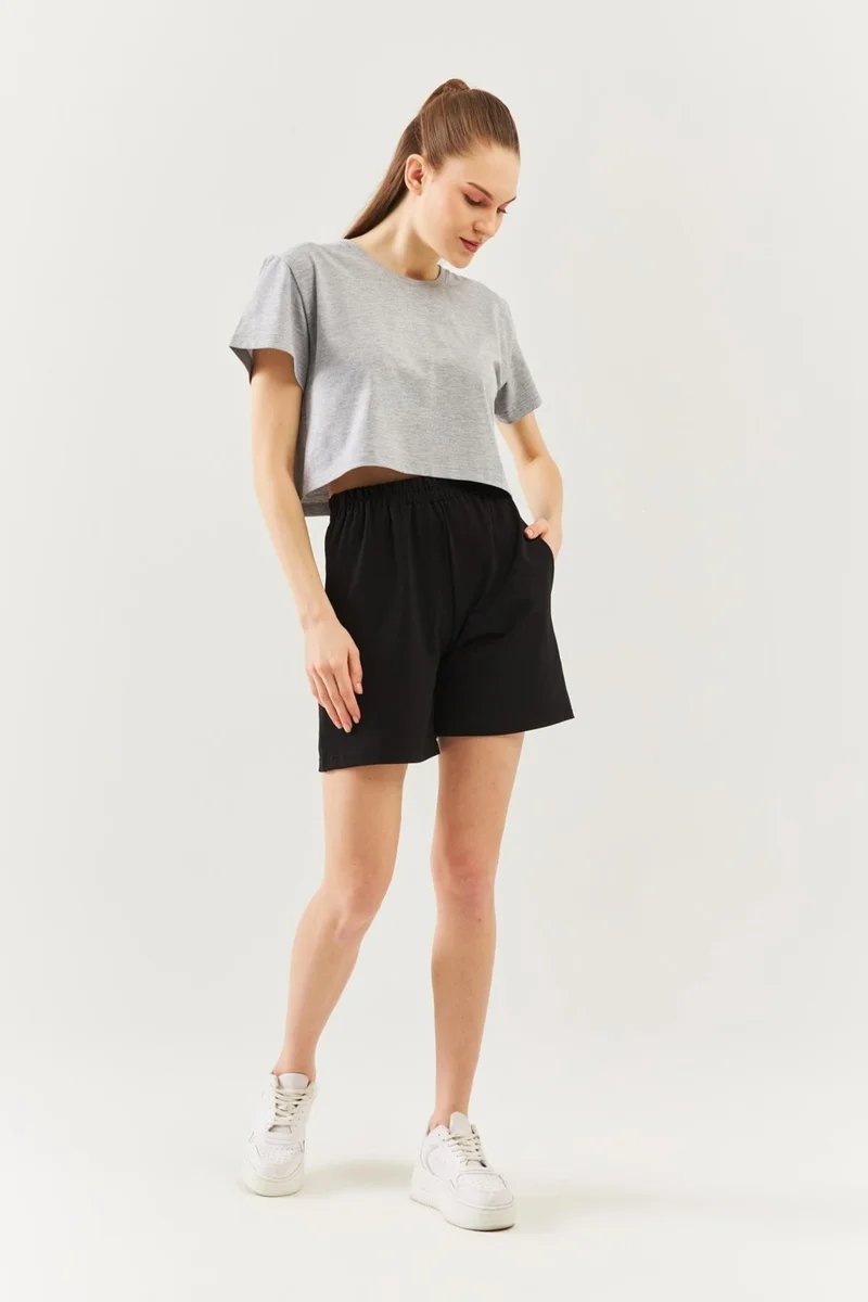 Butikgiz Gray Oversize Comfortable Cotton Combed Crew Neck Short Sleeve Basic Crop T-Shirt