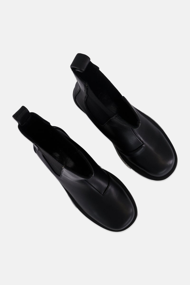 RAID Women Slip On Ankle Boots, Black  - Image 4