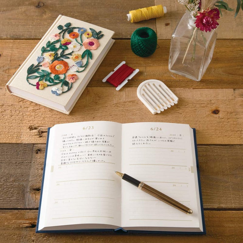 Midori DESIGNPHIL Midori 12883006 Diary, 5 Years Consecutive Embroidery, Floral Print, Beige - Image 5