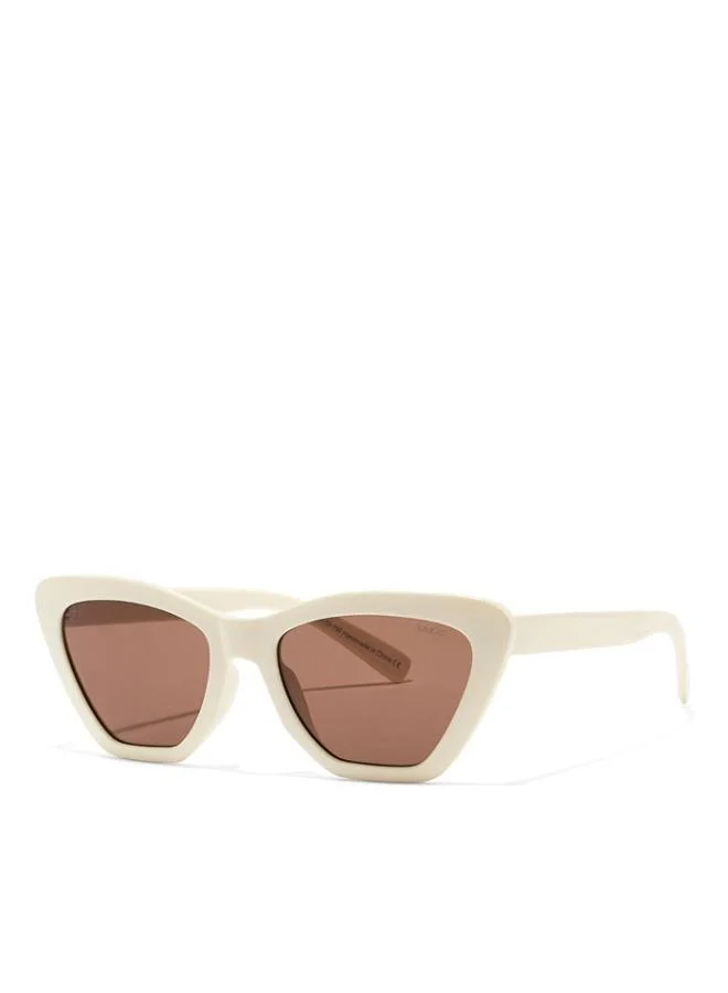 Blackout HATTIE Women White Sunglasses - Frame Material: Thermoplastic Rubber (TR90)- Frame Color: White-Lens Color: Brown  - Full Rim