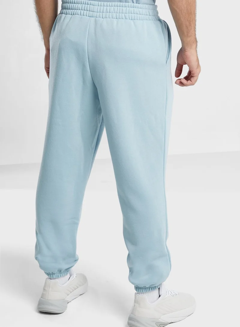 The Giving Movement The Regular Fit Classic Sweatpants