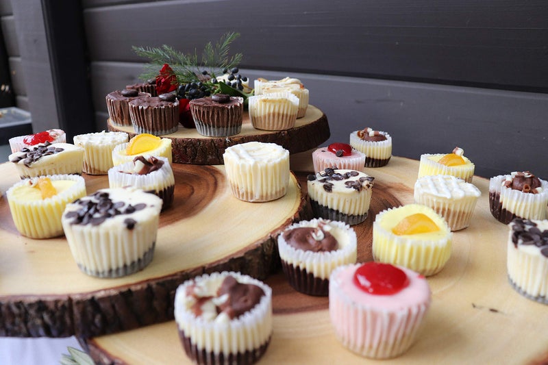 Lipper International Acacia Wood Slab Serving Board With Bark for Cheese, Crackers, and Hors D'oeuvres, Set of 3, Assorted Sizes - Image 5