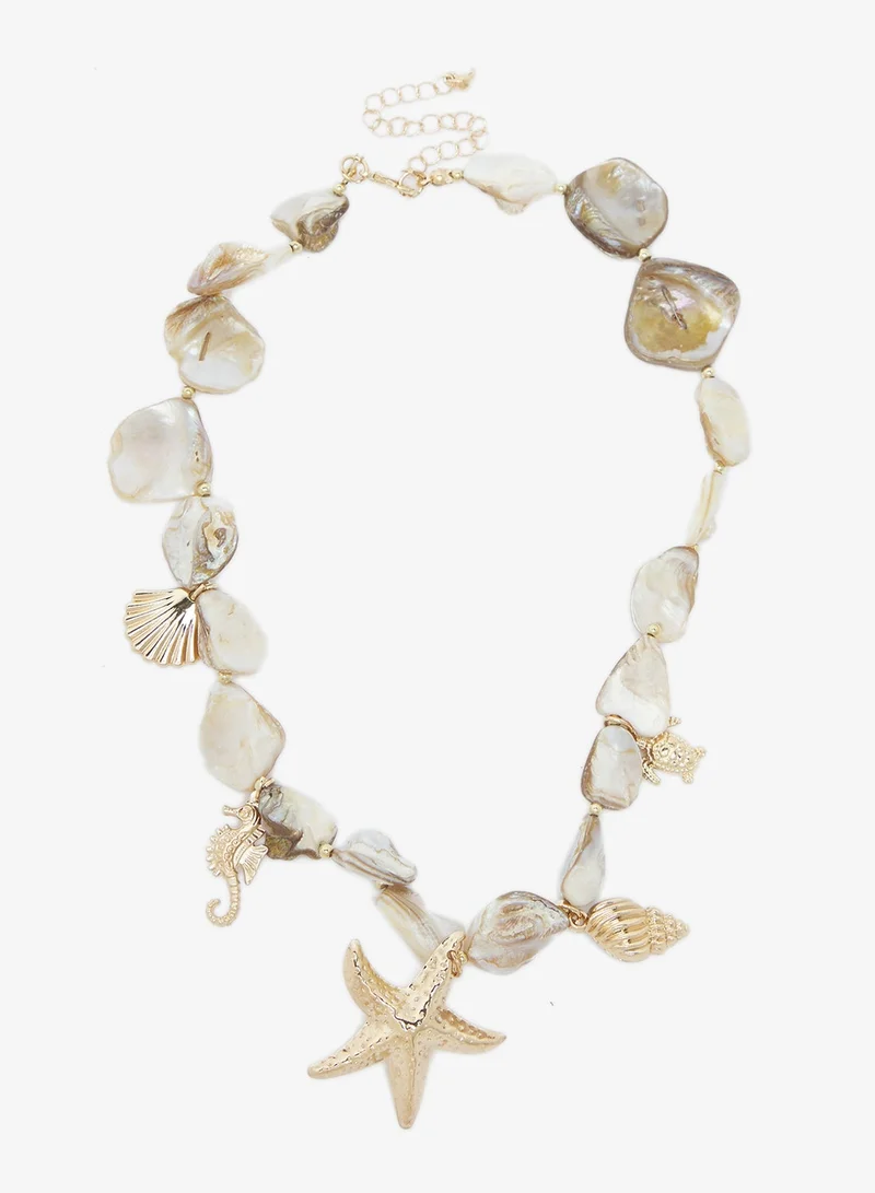 جينجر قلادة الراتنج بسحر البحر