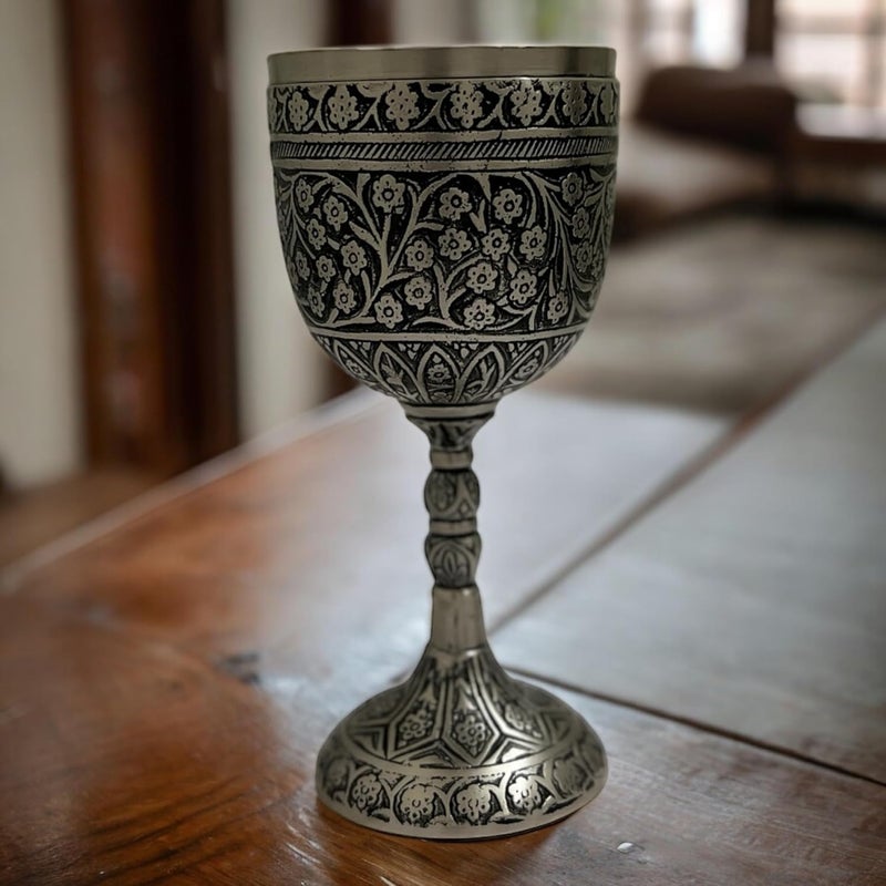 Morcomart 1x Silver Antique wine Cup Arthur King Chalice Goblet Comunioun Wedding Gift - Elegant Royal Famliy Goblet Capacity-280ml, Meatrial- Brass - Image 5