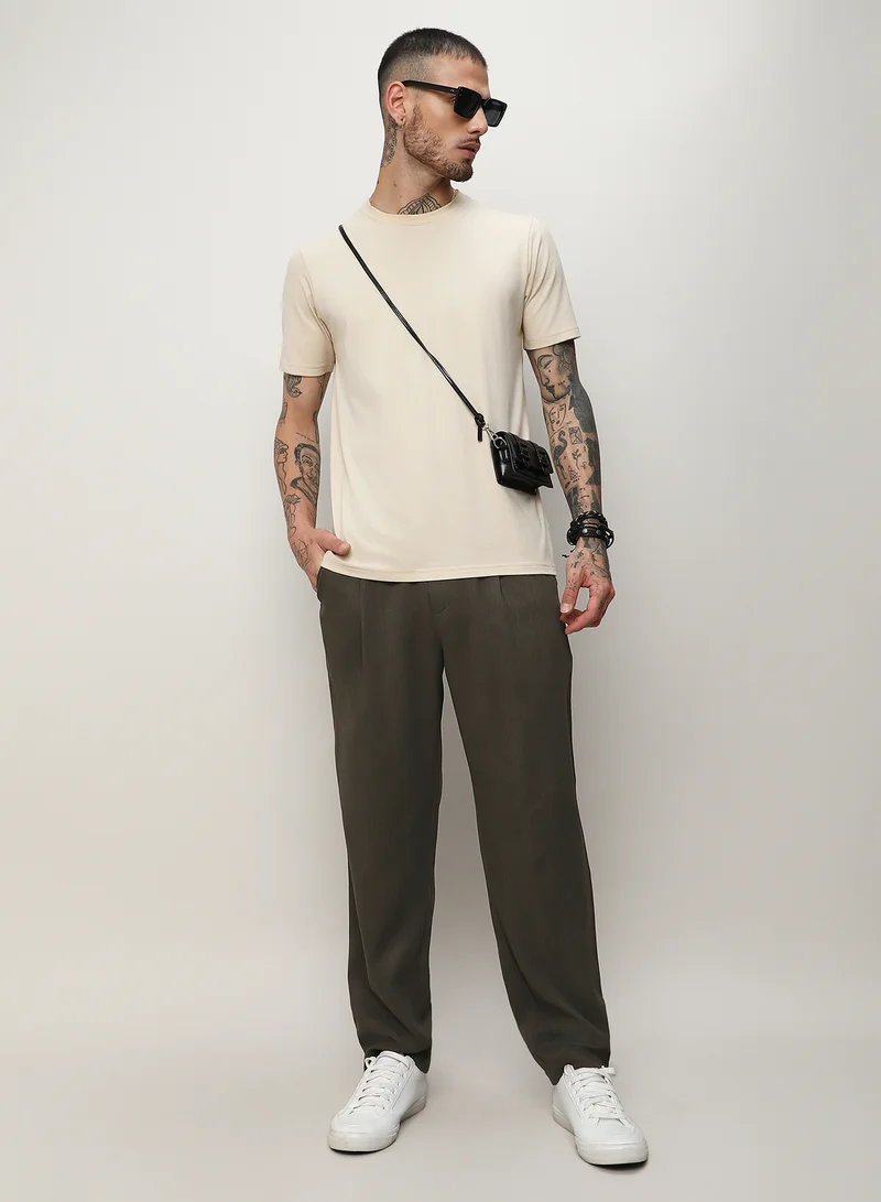 Campus Sutra Men's Army Green Solid Tailored Trousers