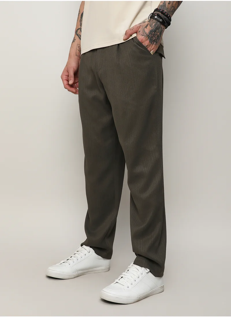 Campus Sutra Men's Army Green Solid Tailored Trousers