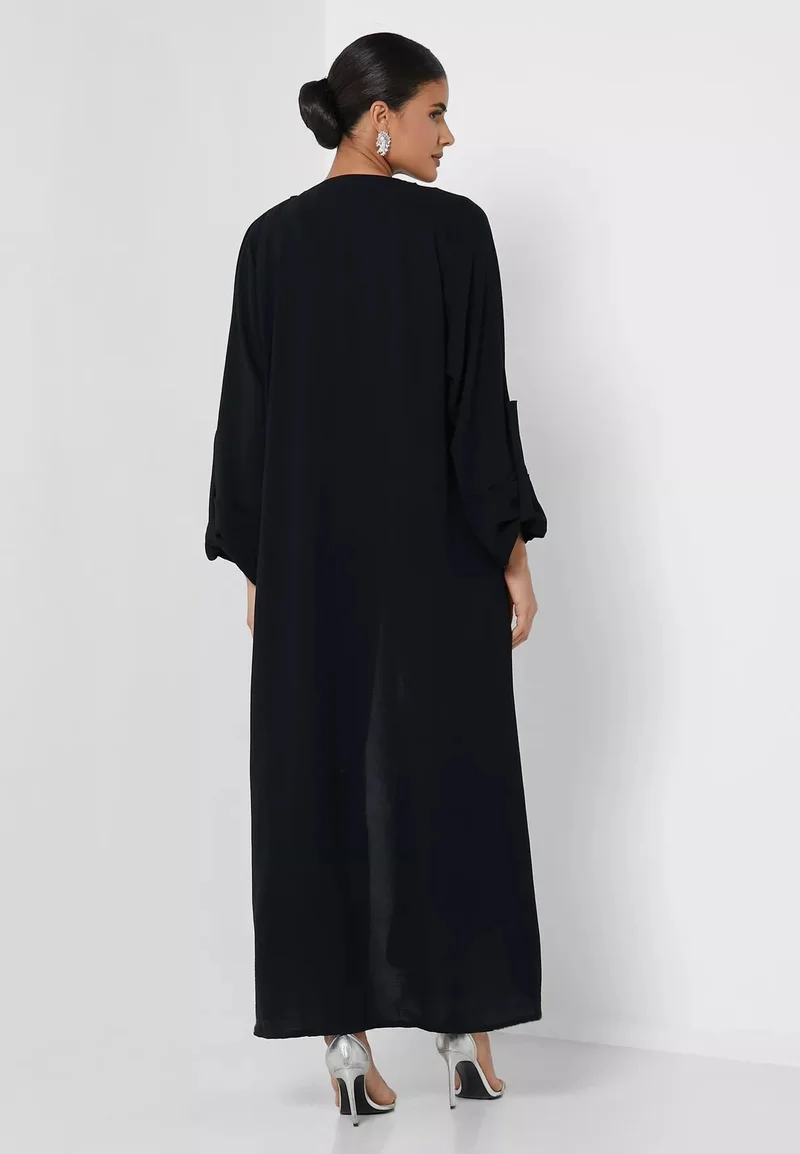 Moistreet  Pocket Detailed Abaya for Women | Best Price UAE