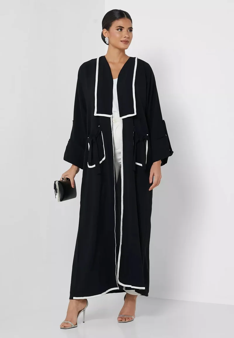 Moistreet  Pocket Detailed Abaya for Women | Best Price UAE