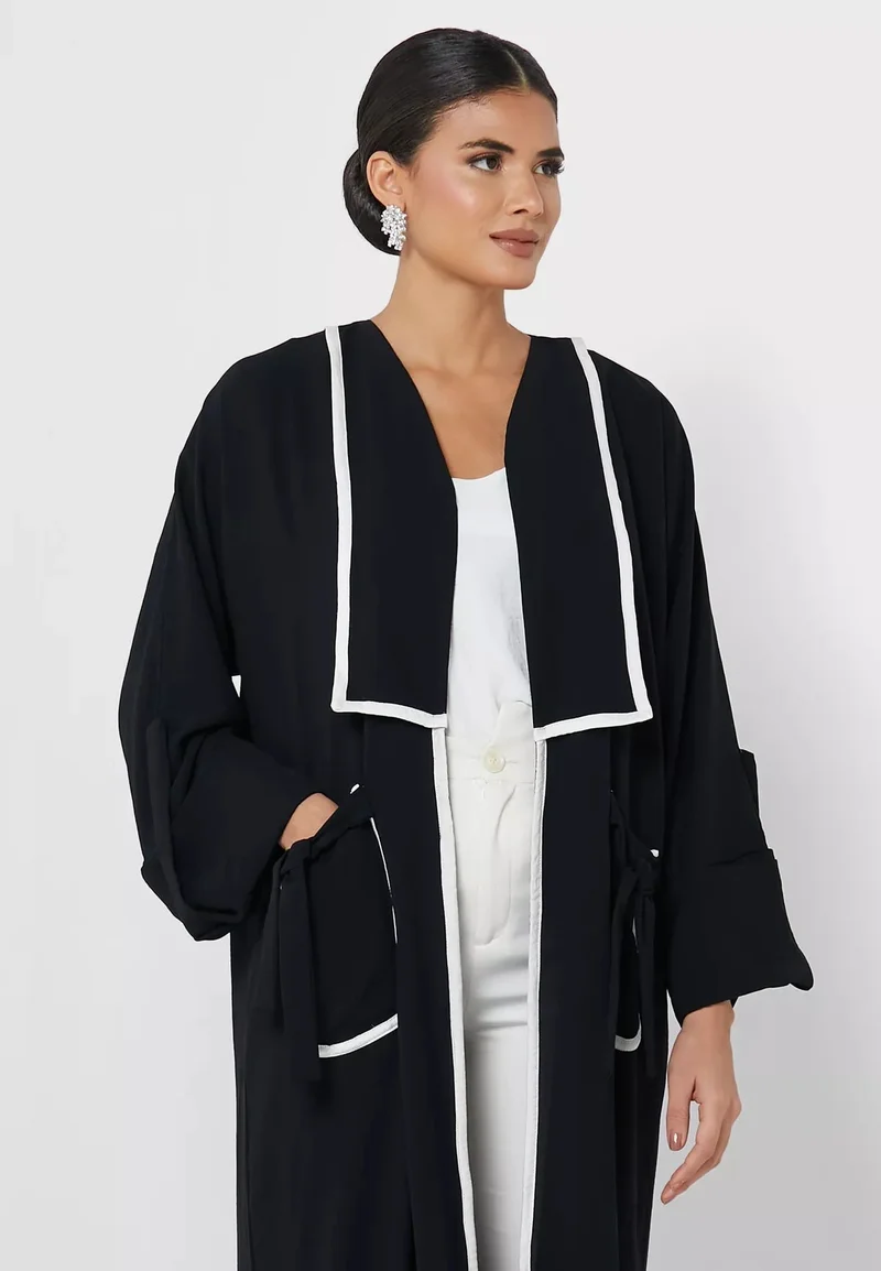 Moistreet  Pocket Detailed Abaya for Women | Best Price UAE