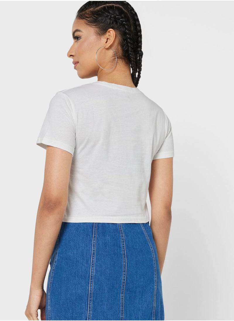 Ginger - Graphic Cropped T-Shirt - Image 1