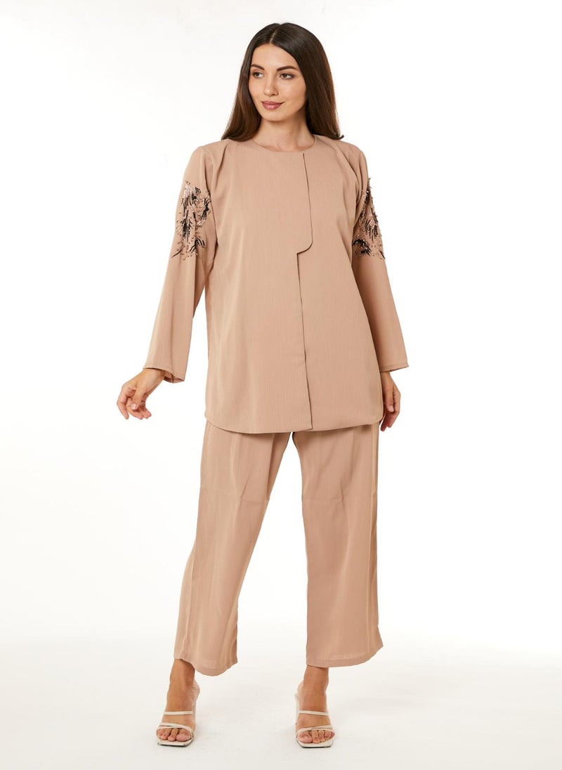 Moistreet Beige Zoom Top and Pants Set - Image 2