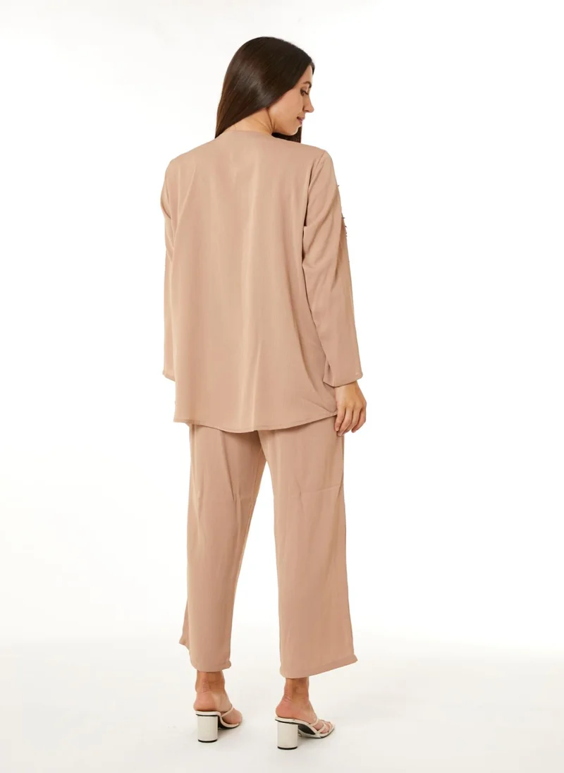 مويستريت Beige Zoom Top and Pants Set