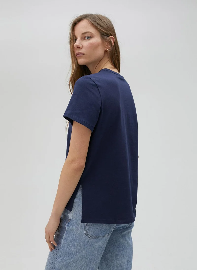 Lola Casademunt 1981 T-shirt