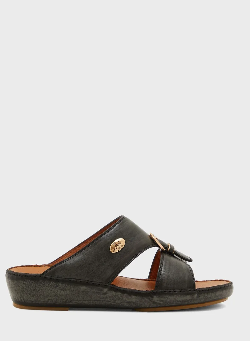 Posh La Vie Trendy Arabic Sandals