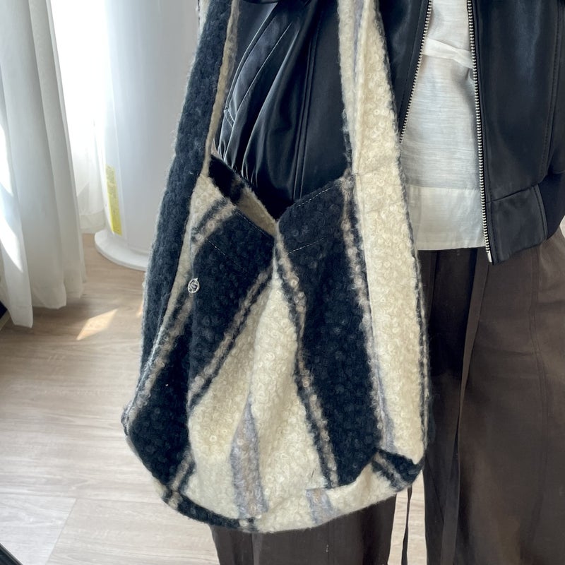 South Korea New Dongdaemun Silver Button Wool Shoulder Bag Leopard Print Solid Color All-Match Large Capacity Tote Bag Underarm - Image 3
