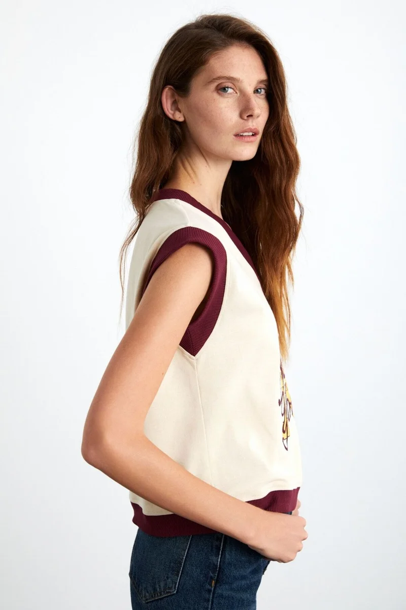 جريميلانج CRINA Women's 100% Organic Cotton Sleeveless V Neck Ecru Sweatshirt