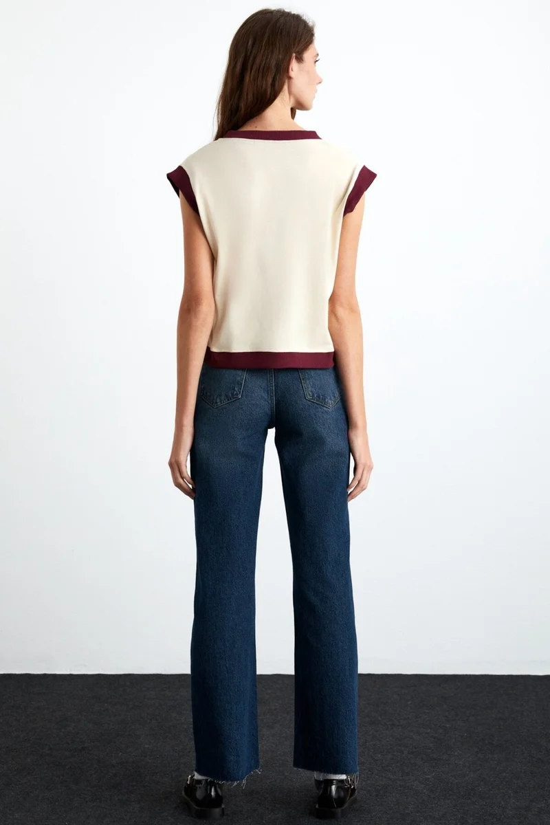 جريميلانج CRINA Women's 100% Organic Cotton Sleeveless V Neck Ecru Sweatshirt