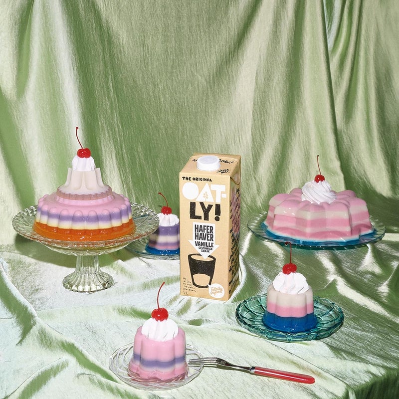 Oatly - Vanilla Oat Milk Drink Dairy Free - Plant Based Vegan Oatmilk Drink - 1 liter - Image 4