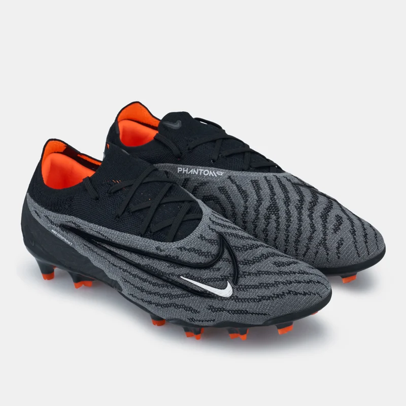 Nike Men’s Gripknit Phantom GX Elite Firm-Ground Football Shoe