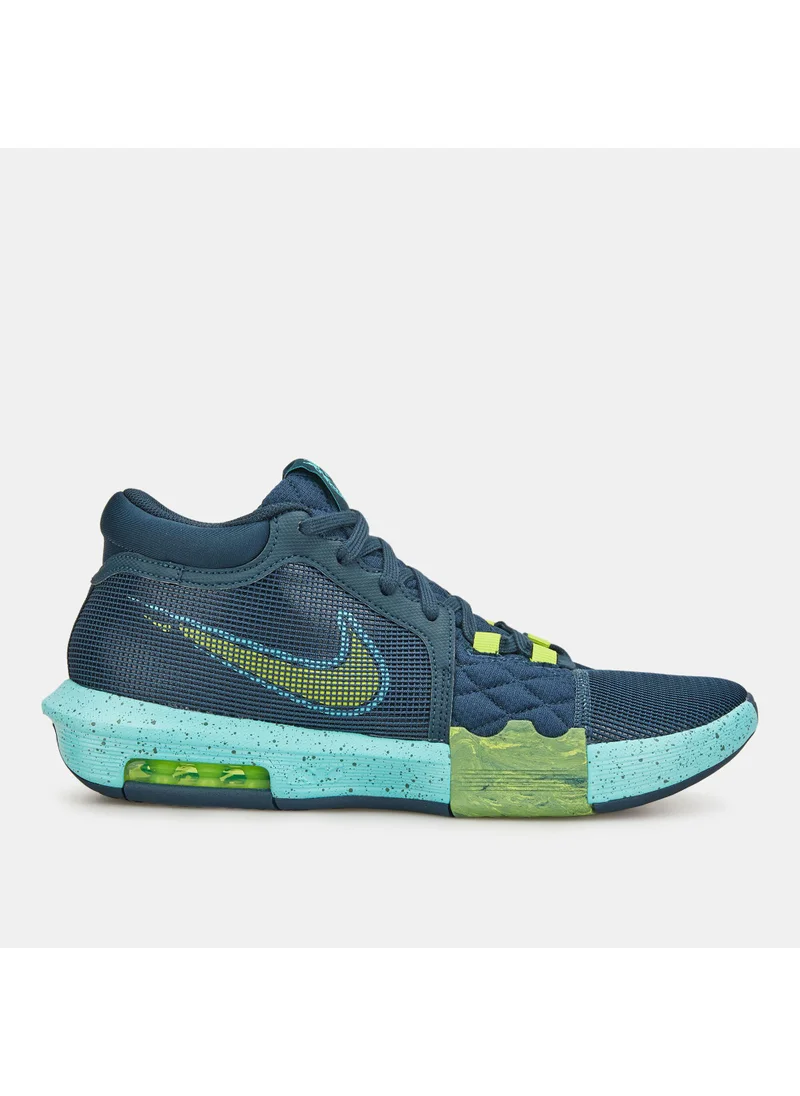 نايكي LeBron Witness 8 Basketball Shoes