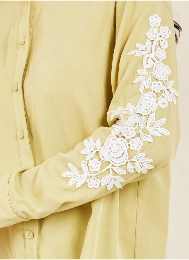 ستايلي Oversized Embroidered Sleeves Shirt
