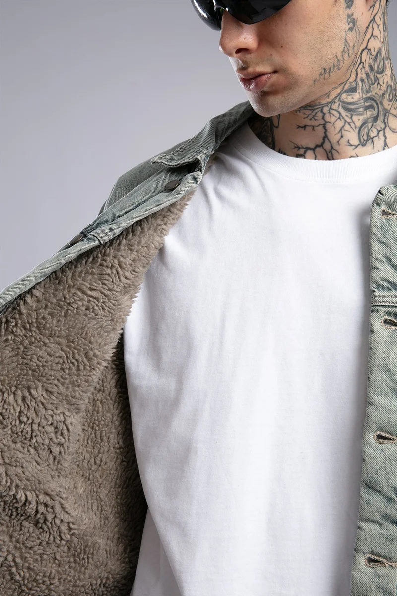 كاتش جاكيت من الصوف والدنيم