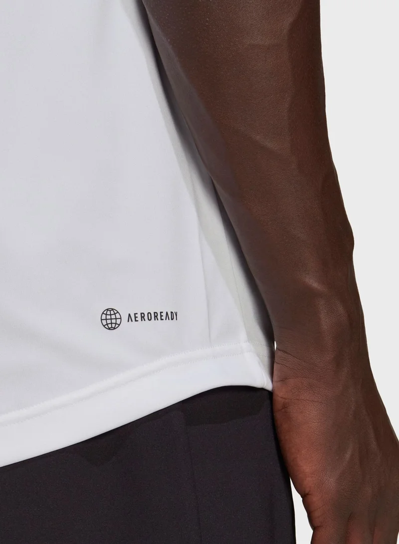 adidas تيشيرت مزين بشعار الماركة