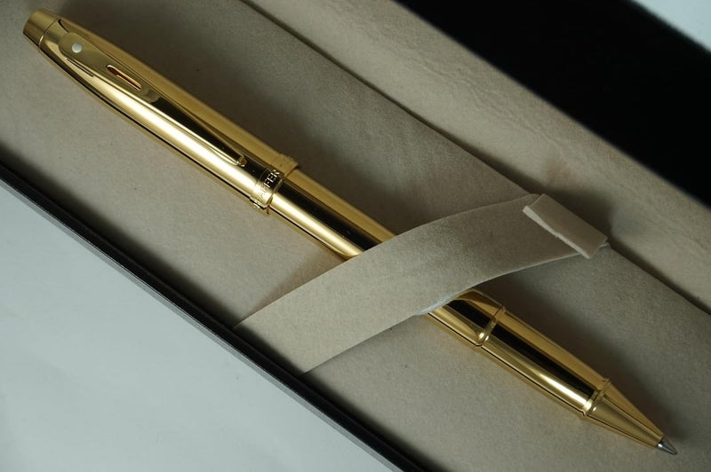 SHEAFFER Sheaffer 100 Refillable Rollerball Pen with PVD Gold Barrel Cap and Trim in Premium gift Box  - Image 3