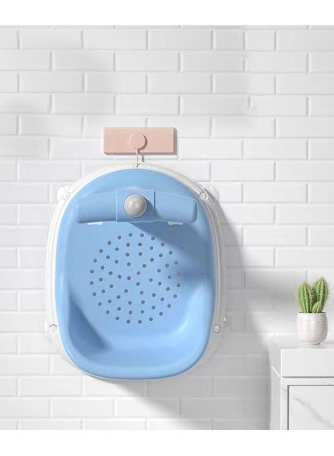 Fab N Funky كرسي استحمام مطبوع بتصميم تاج، مقبض مريح، تصميم مثقوب، قاعدة غير قابلة للانزلاق، 0 شهرًا، 36 × 20 × 23 سم - وردي - Image 2