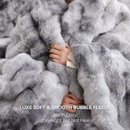 Smoofy Fluffy Comforter Set King - Ultra Faux Rabbit Fur Bubble Comforter, Tie-Dye Grey Luxury Plush Bedding Set, Cloud-Like Soft & Cozy for Winter Comforter with 2 Pillowcases, Room Decor Aesthetic - Image 5