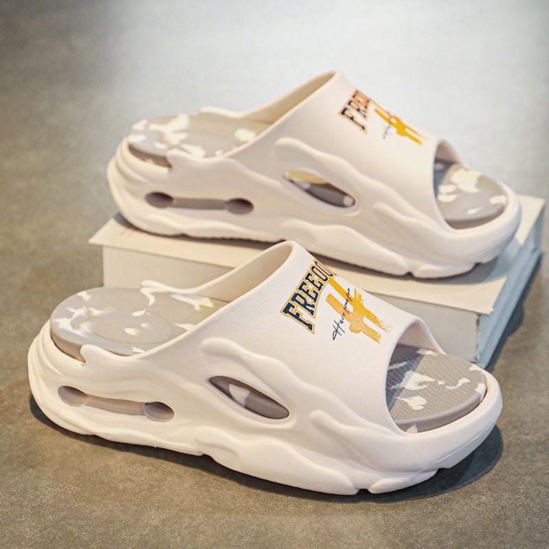 Trendy Brand Slippers For Men In Summer, Teenagers Who Feel Like They Are Stepping On Shit, Sports Sandals For Boys, Thick-Soled Non-Stinky Beach Sandals - Image 3
