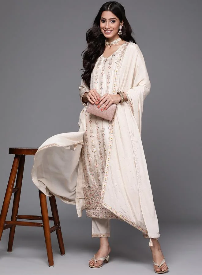 Libas Silk Blend Zari Work Kurta and Solid Trouser with Chiffon Embellished Dupatta Set by Styli