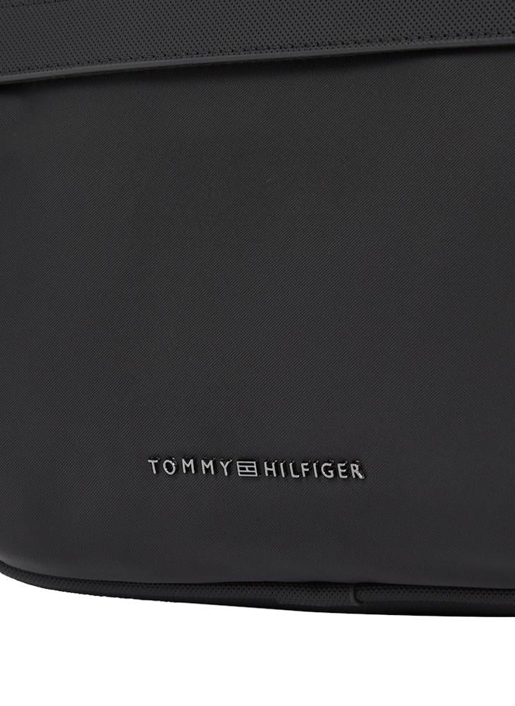 TOMMY HILFIGER REPREVE CAMERA BAG  - Image 3