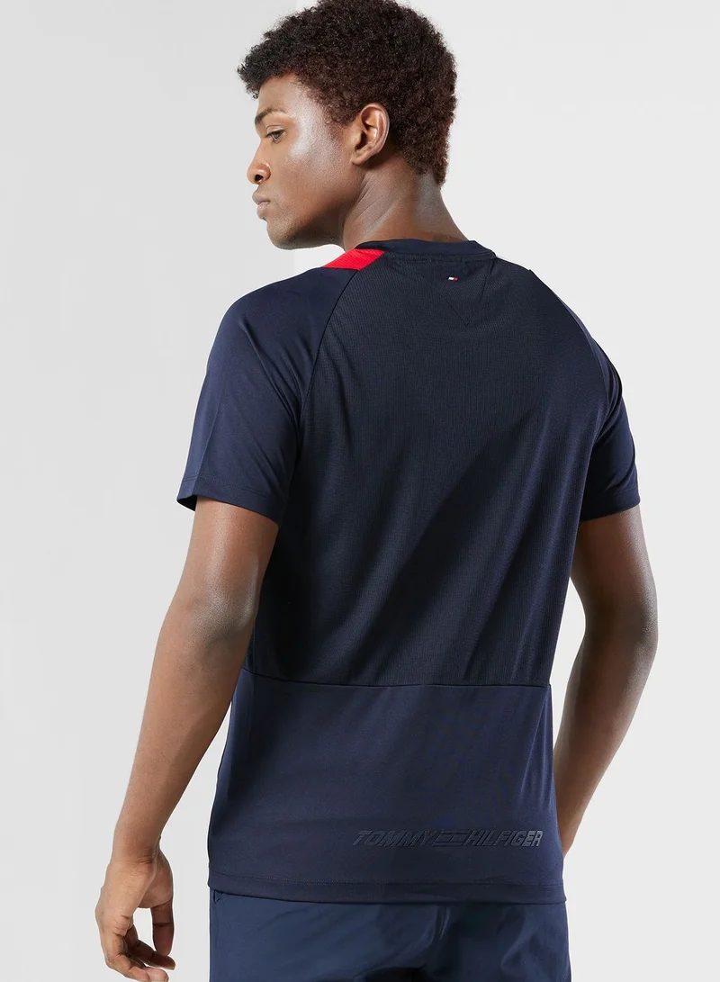 TOMMY HILFIGER Logo Crew Neck T-Shirt