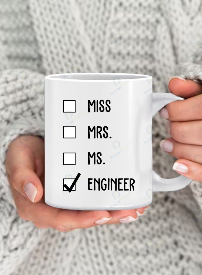 كوب للشاي والقهوة بطبعة مميزة بطباعة عبارة المهندس بمقبض مريح أبيض / أسود