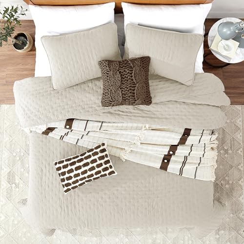 ROARINGWILD Beige Oversized California Cal King Size Quilt Bedding Set with 2 Pillow Shams, Lightweight Microfiber Bedspread Coverlet, Thin Comforter Bed Cover, 3 Pieces, 118x106 inches - Image 2